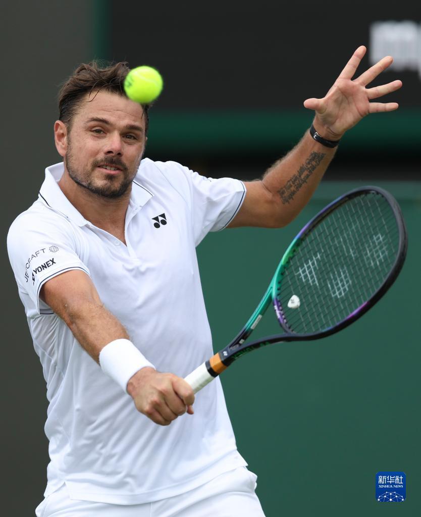 包含英国网球队逆转日本网球队，瓦林卡高光表现的词条