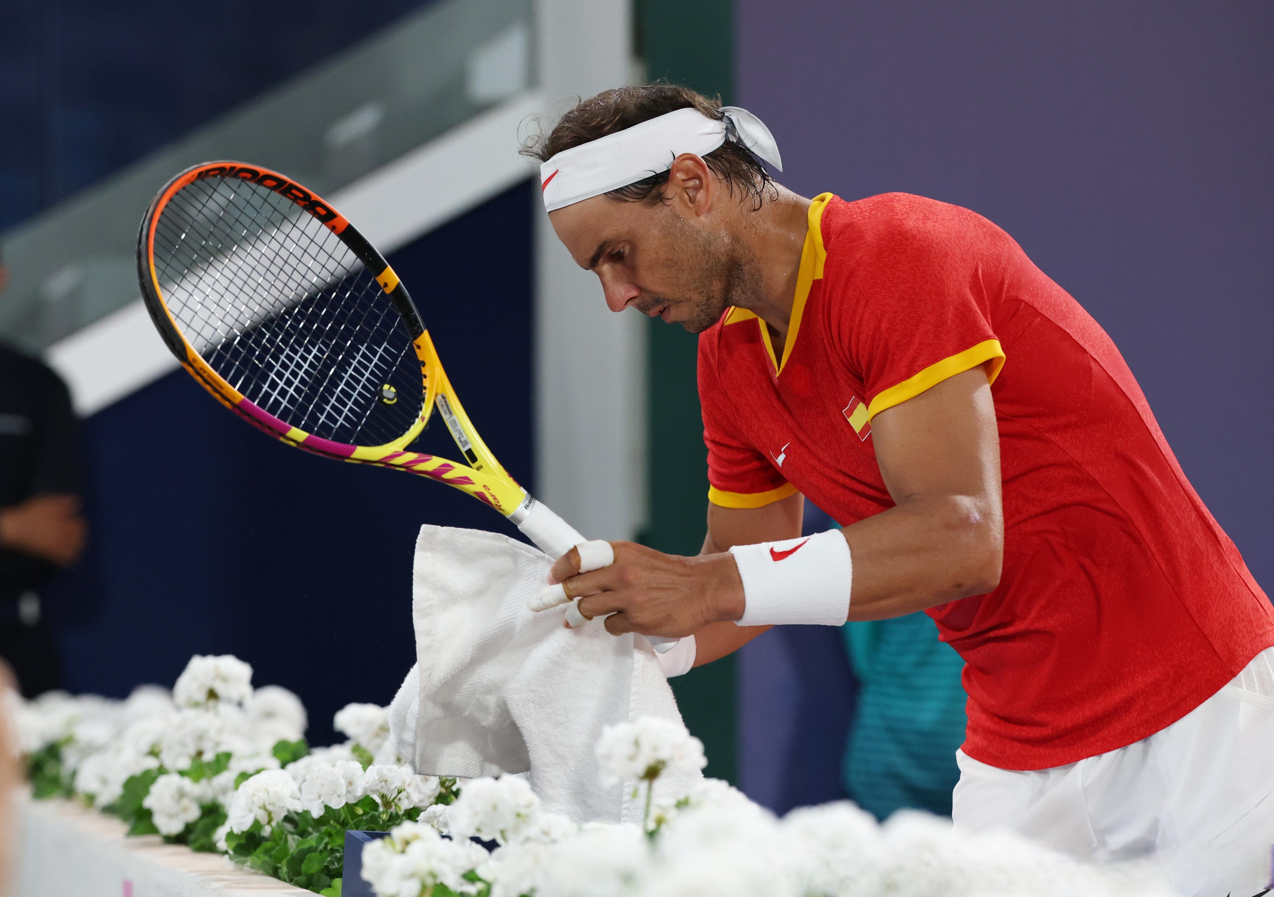 欧洲网球队翻盘世界网球队,纳达尔统治全场的简单介绍 欧洲网球队翻盘世界网球队,纳达尔统治全场的简单介绍