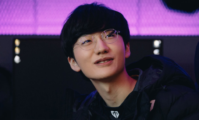 NS碾压CLG，Peanut完成帽子戏法