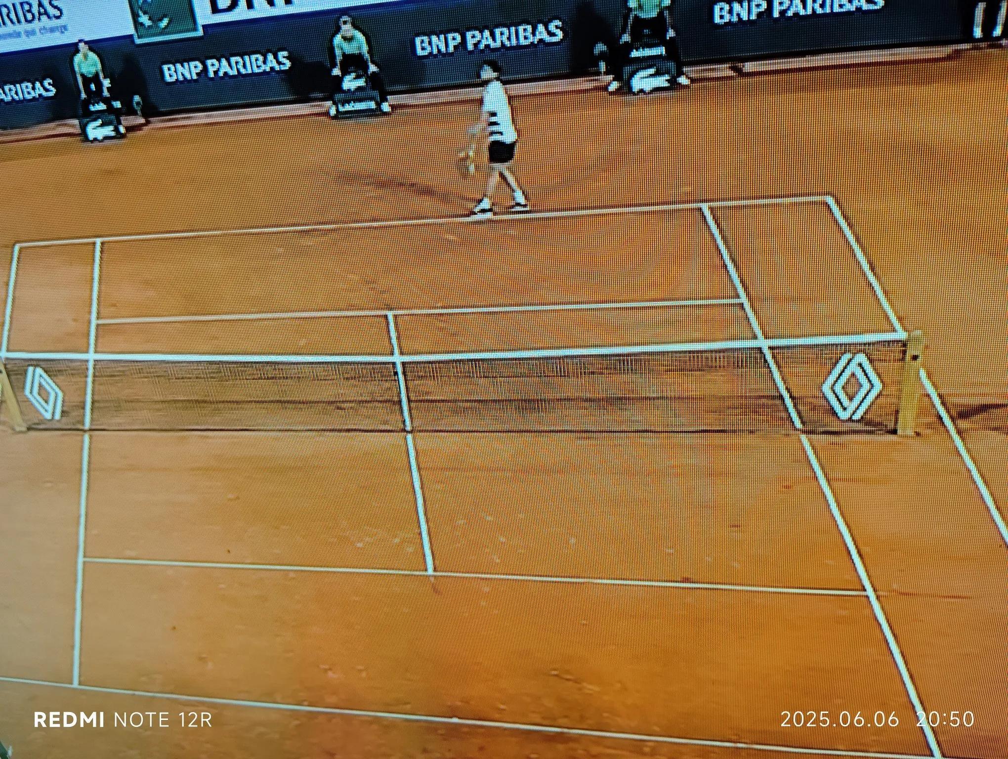 包含法网翻盘拉沃尔杯，穆雷刷新纪录的词条