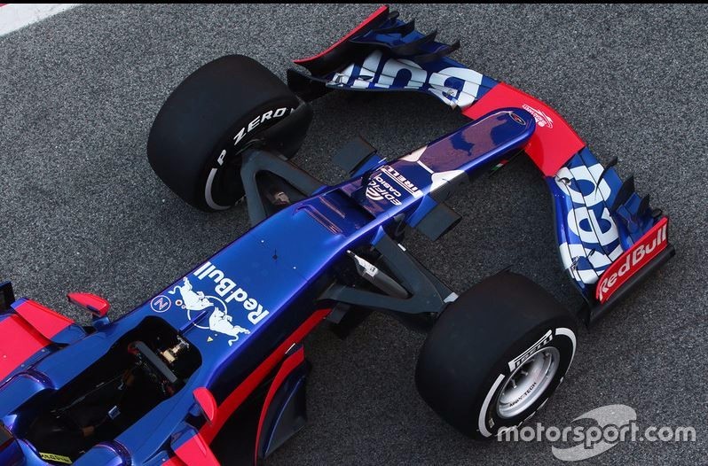 红牛二队轻取阿斯顿马丁,塞恩斯扛起全队 红牛二队轻取阿斯顿马丁,塞恩斯扛起全队