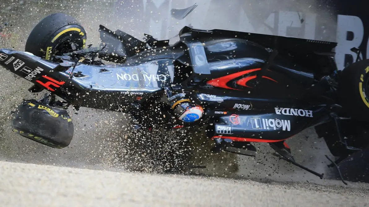 哈斯车队力克阿斯顿马丁，佩雷兹关键制胜