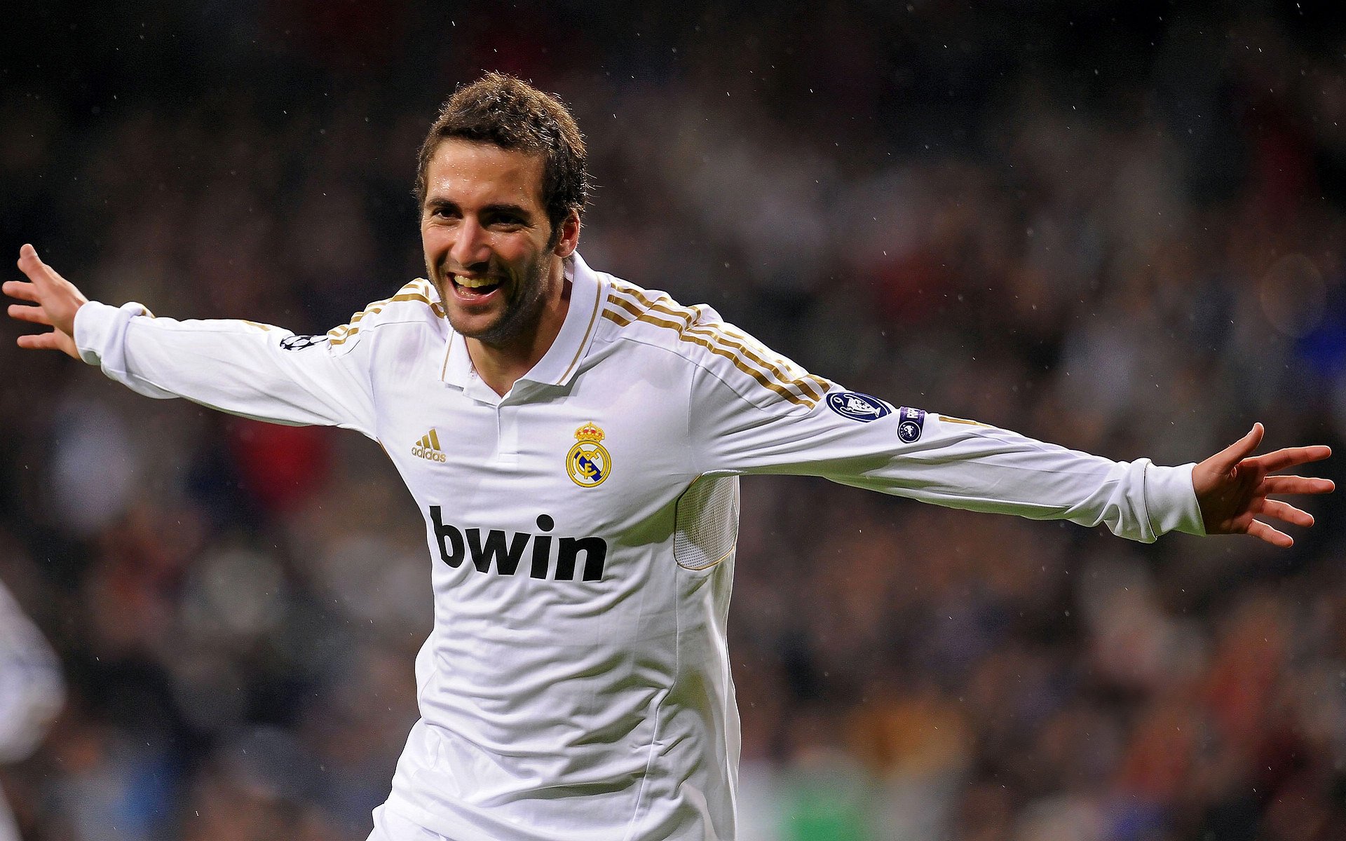 最后一圈绝命逆袭,塞维利亚雨夜铸就F1史诗终章