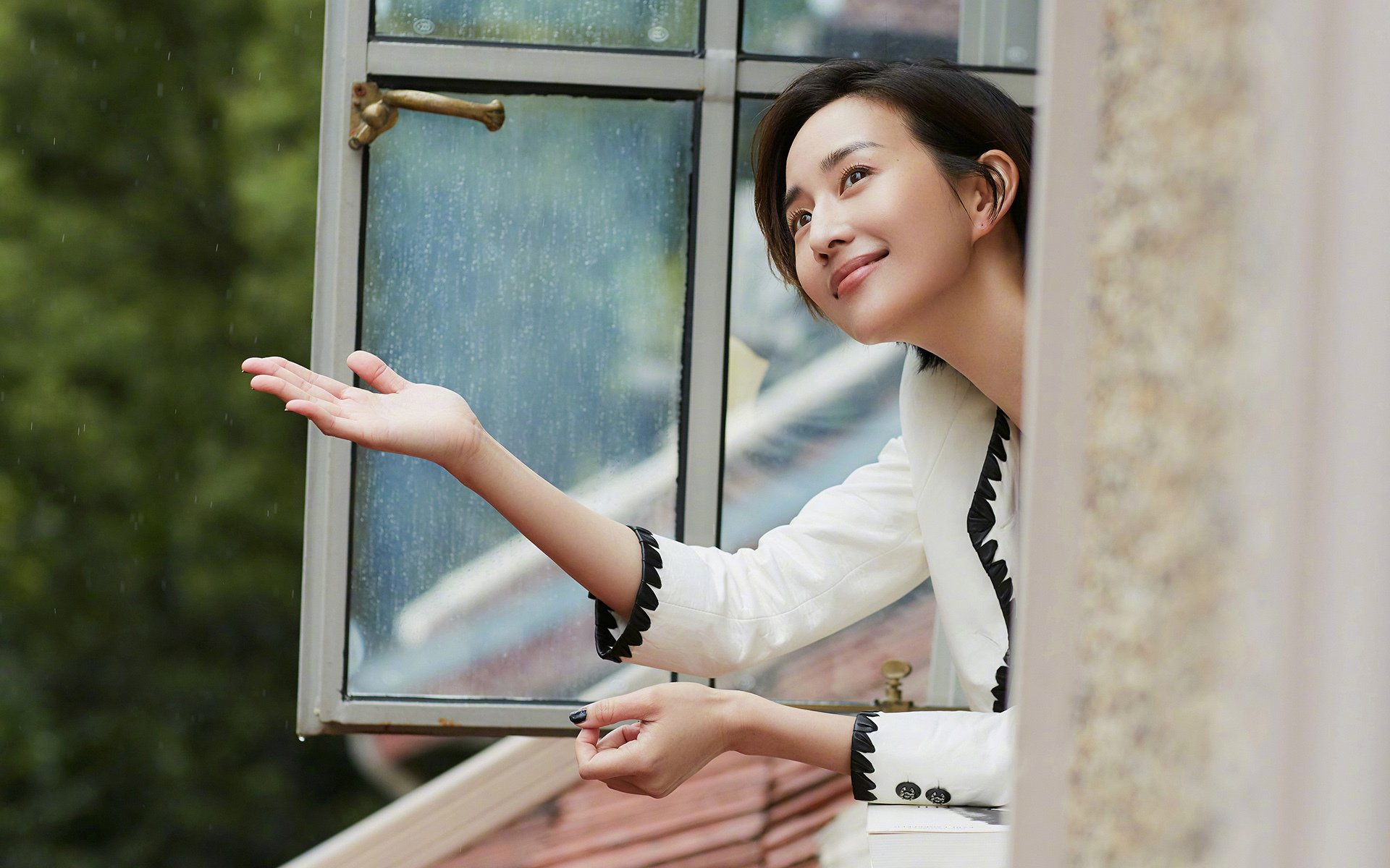 巨舰与灯塔，当黄色潜水艇遭遇希腊铁壁，伊布于风暴中心书写传奇